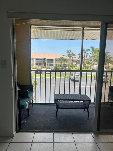 1537 SE Royal Green Cir Apt E201, Port St Lucie, FL 34952