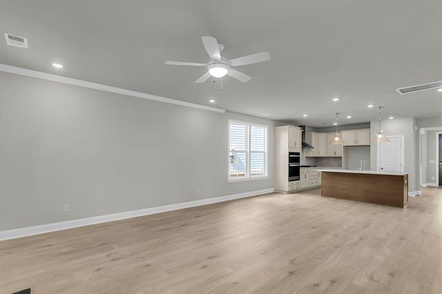 745 Maynard Lane, Summerville, SC 29486