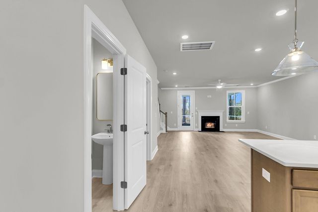 745 Maynard Lane, Summerville, SC 29486