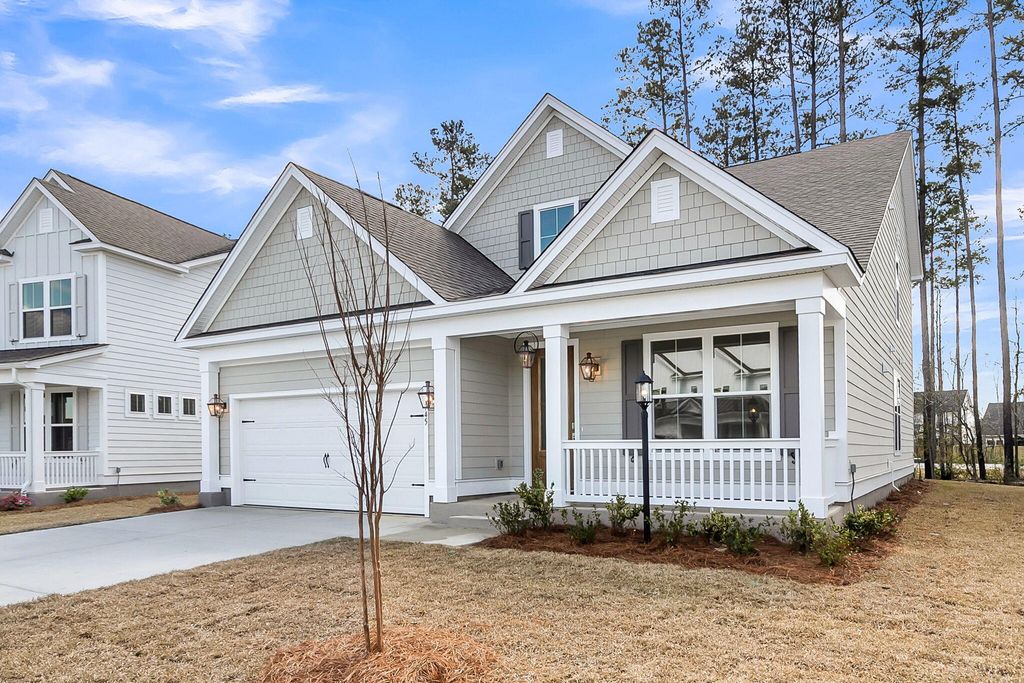 745 Maynard Lane, Summerville, SC 29486