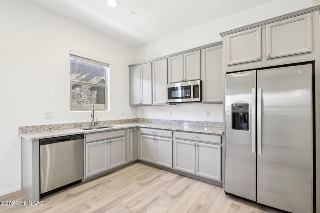 12766 E Prairie Aster Lane, Tucson, AZ 85747