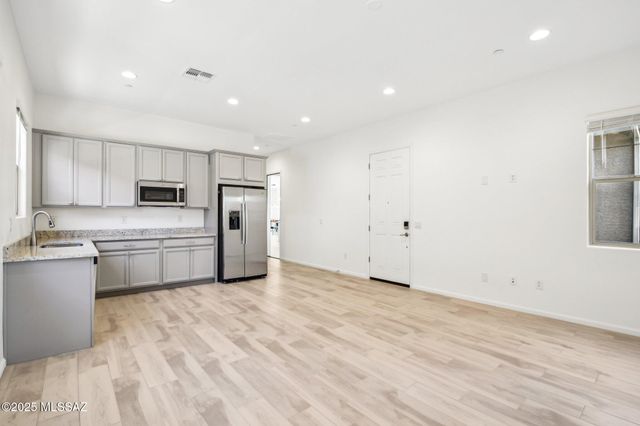 12766 E Prairie Aster Lane, Tucson, AZ 85747