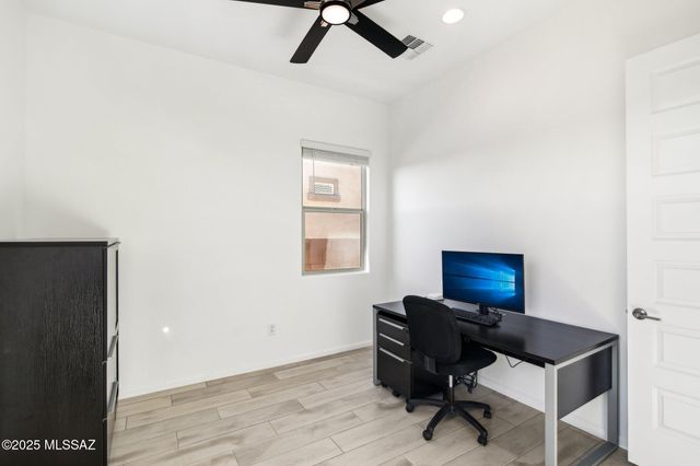 12766 E Prairie Aster Lane, Tucson, AZ 85747