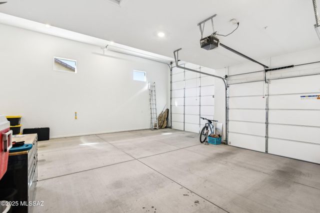 12766 E Prairie Aster Lane, Tucson, AZ 85747