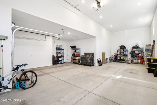 12766 E Prairie Aster Lane, Tucson, AZ 85747