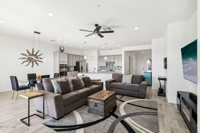 12766 E Prairie Aster Lane, Tucson, AZ 85747