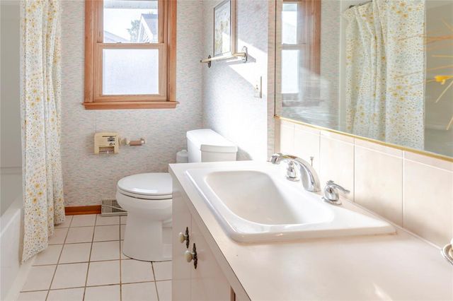 2836 Kelly Place, Eau Claire, WI 54701