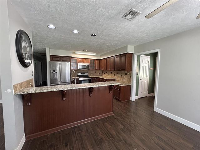1141 Lake Land Street, Lake Charles, LA 70605