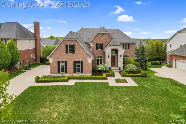 2757 Addison Circle, Rochester, MI 48306