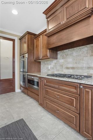 2757 Addison Circle, Rochester, MI 48306