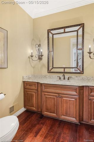 2757 Addison Circle, Rochester, MI 48306