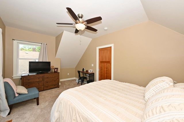 458 W Chestnut STREET, Port Washington, WI 53074
