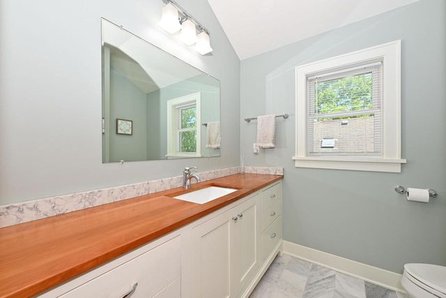 458 W Chestnut STREET, Port Washington, WI 53074