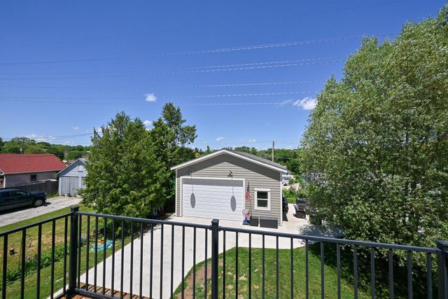 458 W Chestnut STREET, Port Washington, WI 53074