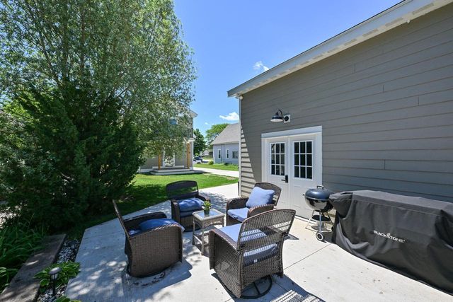458 W Chestnut STREET, Port Washington, WI 53074