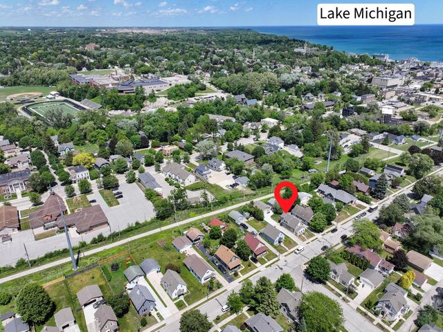 458 W Chestnut STREET, Port Washington, WI 53074