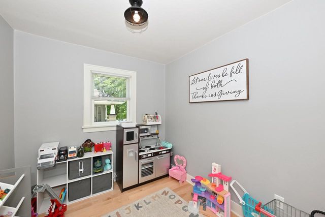 458 W Chestnut STREET, Port Washington, WI 53074