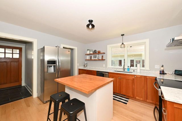 458 W Chestnut STREET, Port Washington, WI 53074