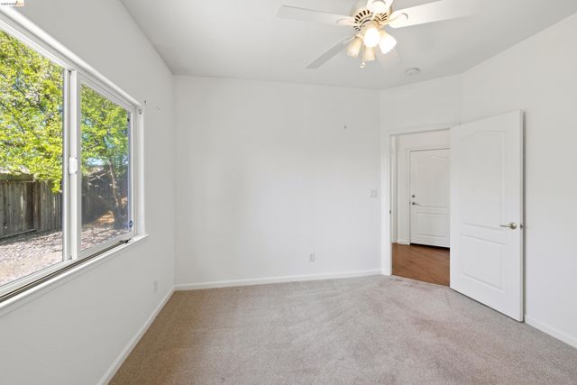 17800 Rolling Oaks Dr., Jamestown, CA 95327