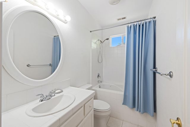 17800 Rolling Oaks Dr., Jamestown, CA 95327