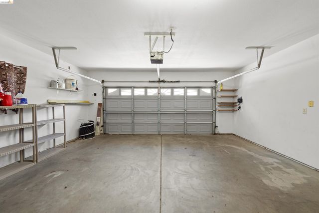 17800 Rolling Oaks Dr., Jamestown, CA 95327