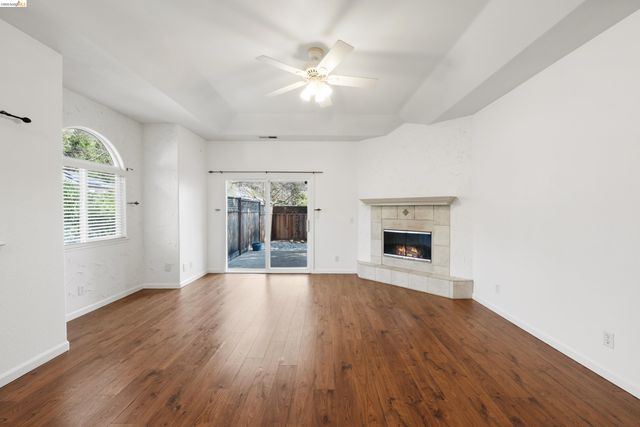 17800 Rolling Oaks Dr., Jamestown, CA 95327