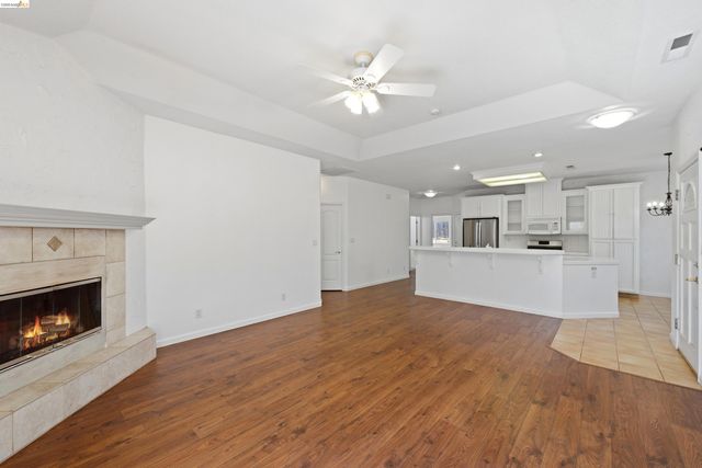 17800 Rolling Oaks Dr., Jamestown, CA 95327