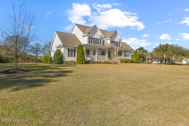 100 Grey Moss Court, Hampstead, NC 28443