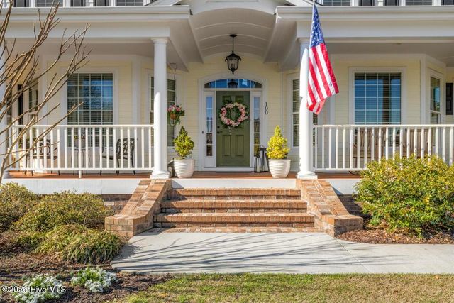 100 Grey Moss Court, Hampstead, NC 28443