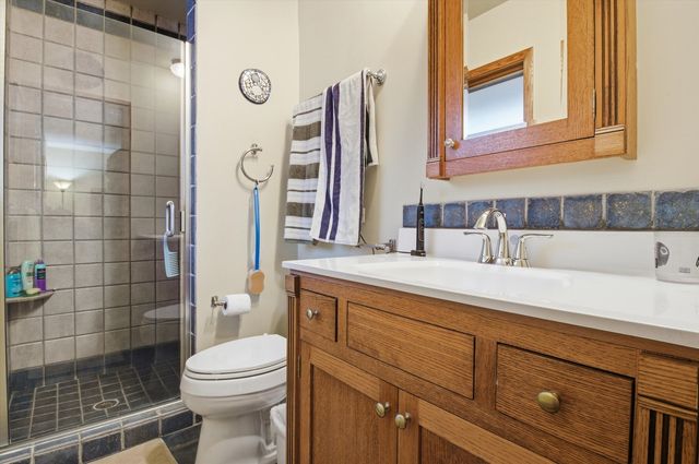 219 N Prospect Street, Roselle, IL 60172