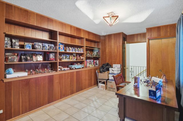 219 N Prospect Street, Roselle, IL 60172