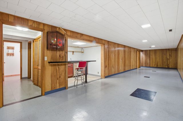 219 N Prospect Street, Roselle, IL 60172