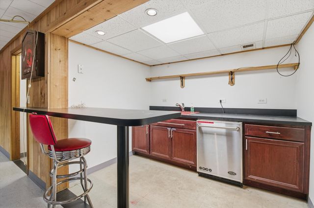 219 N Prospect Street, Roselle, IL 60172