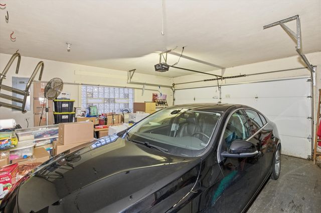 219 N Prospect Street, Roselle, IL 60172