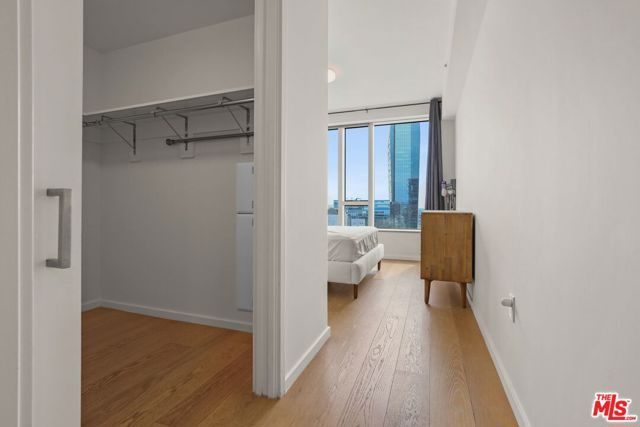 889 Francisco Street 2602, Los Angeles, CA 90017