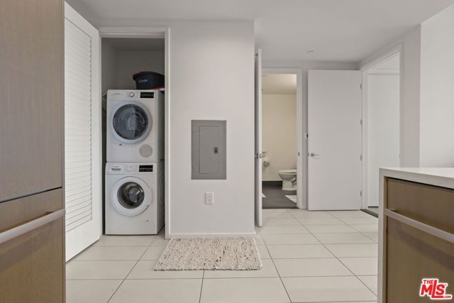 889 Francisco Street 2602, Los Angeles, CA 90017