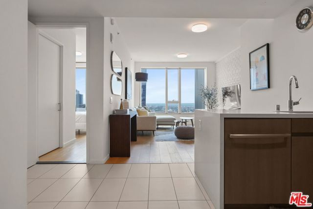 889 Francisco Street 2602, Los Angeles, CA 90017