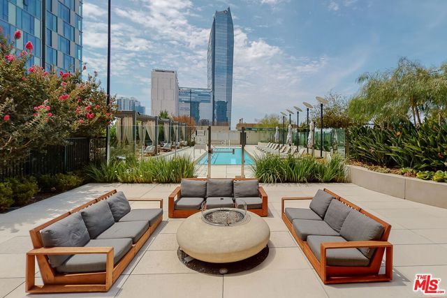 889 Francisco Street 2602, Los Angeles, CA 90017