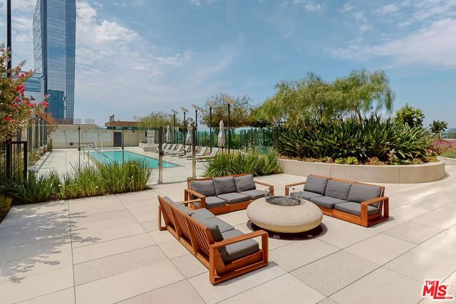 889 Francisco Street 2602, Los Angeles, CA 90017