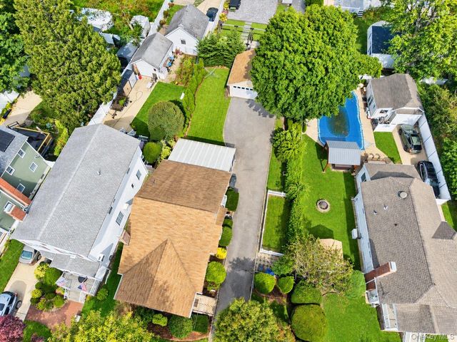 20 Munson Place, East Rockaway, NY 11518
