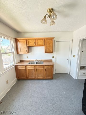 4857 E 84th Street, Garfield Heights, OH 44125