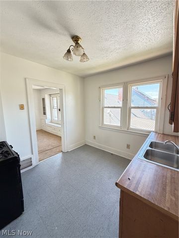 4857 E 84th Street, Garfield Heights, OH 44125