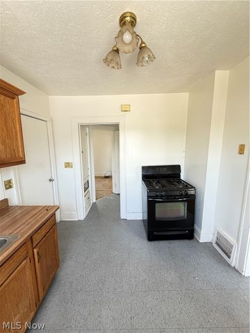 4857 E 84th Street, Garfield Heights, OH 44125