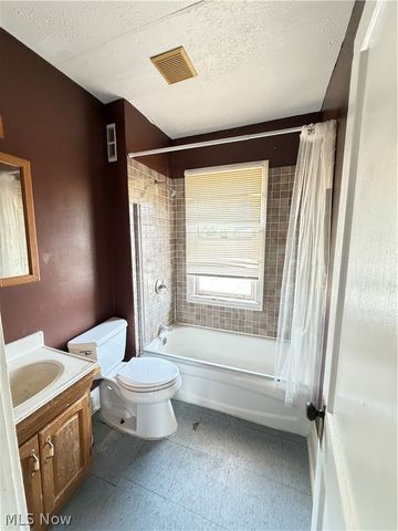 4857 E 84th Street, Garfield Heights, OH 44125