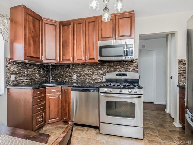 11 Balint Drive 645, Yonkers, NY 10710