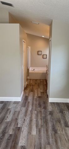 19202 GARDEN QUILT CIRCLE, Lutz, FL 33558