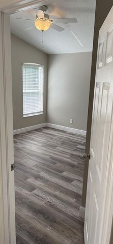 19202 GARDEN QUILT CIRCLE, Lutz, FL 33558