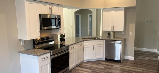 19202 GARDEN QUILT CIRCLE, Lutz, FL 33558