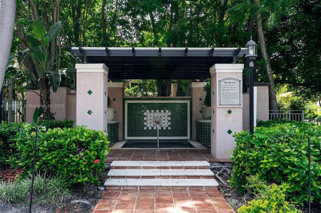12136 Saint Andrews Pl 204, Miramar, FL 33025