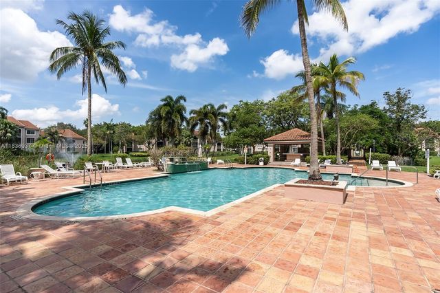 12136 Saint Andrews Pl 204, Miramar, FL 33025